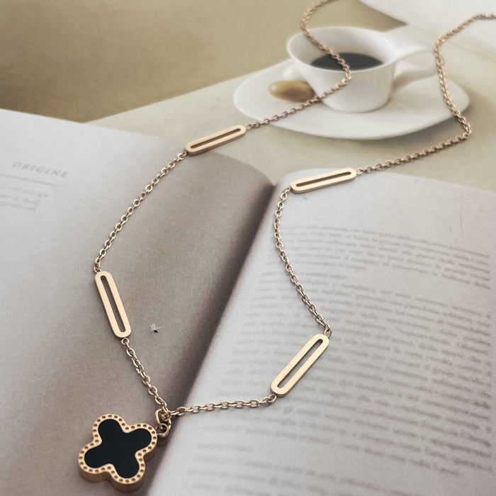 Wholesale 2PCS Titanium Steel Rose Gold Four Leaf Clover Pendant Necklace JDC-NE-XinLong007