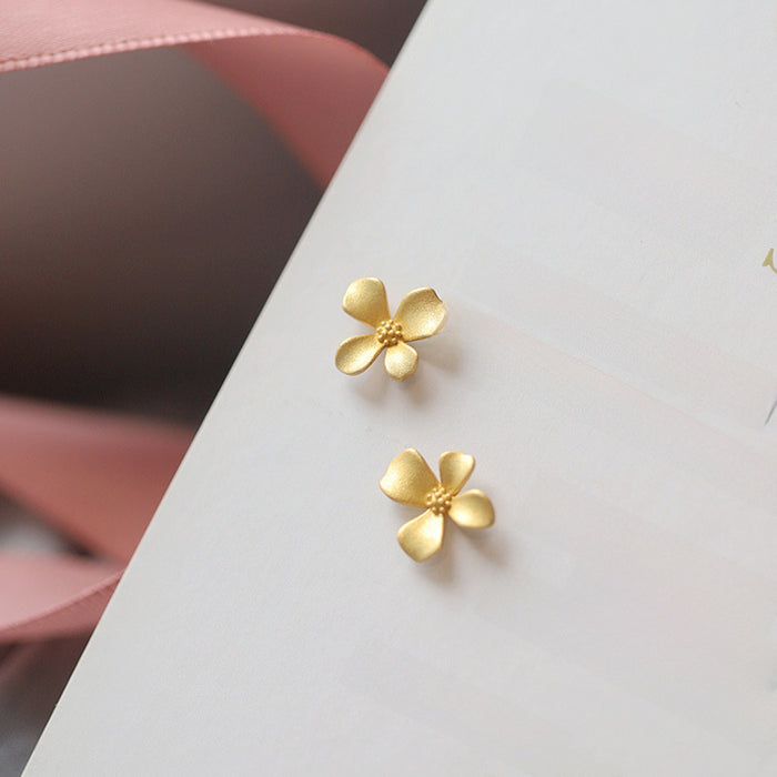 Wholesale Gold plated earrings, simple and fashionable floral earrings design, niche