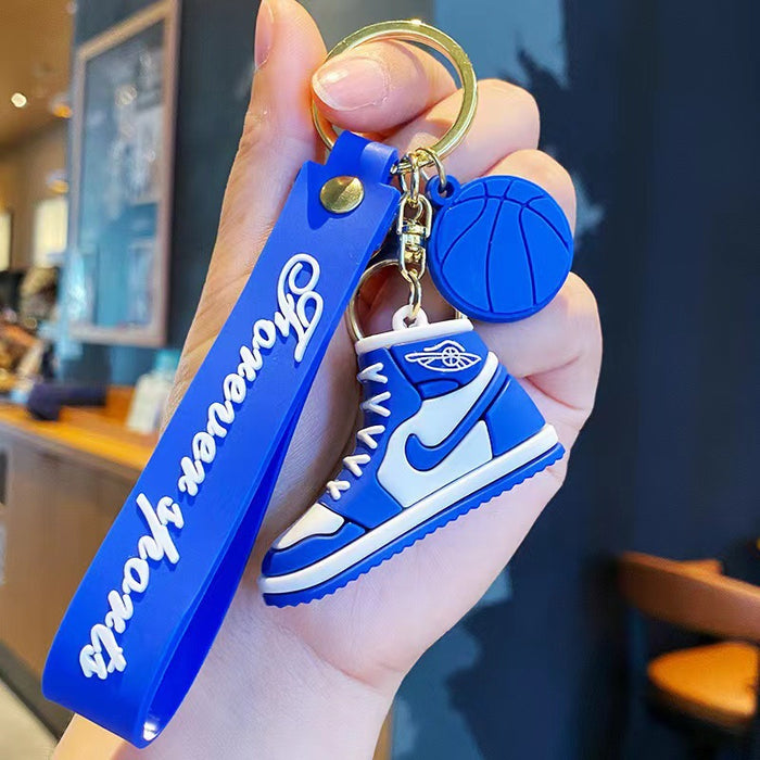 Wholesale Creative simulation model sneaker keychain pendant mini basketball shoe car key chain bag pendant