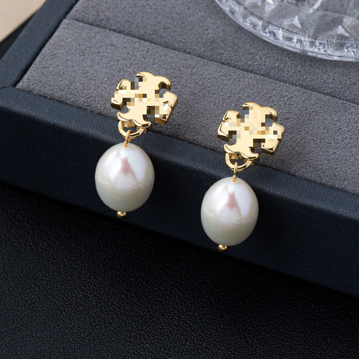 Wholesale Diamond-encrusted pearl earrings