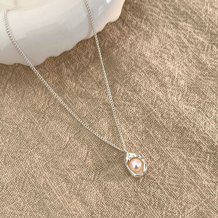 Wholesale Fragmented silver niche design pearl necklace versatile pure silver collarbone chain