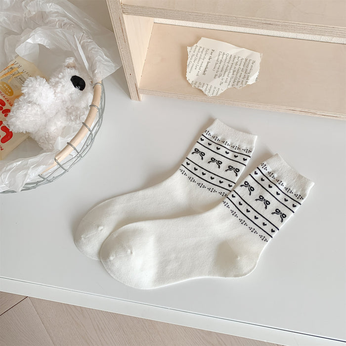 Wholesale Cotton socks with cute mid tube and versatile pile socks