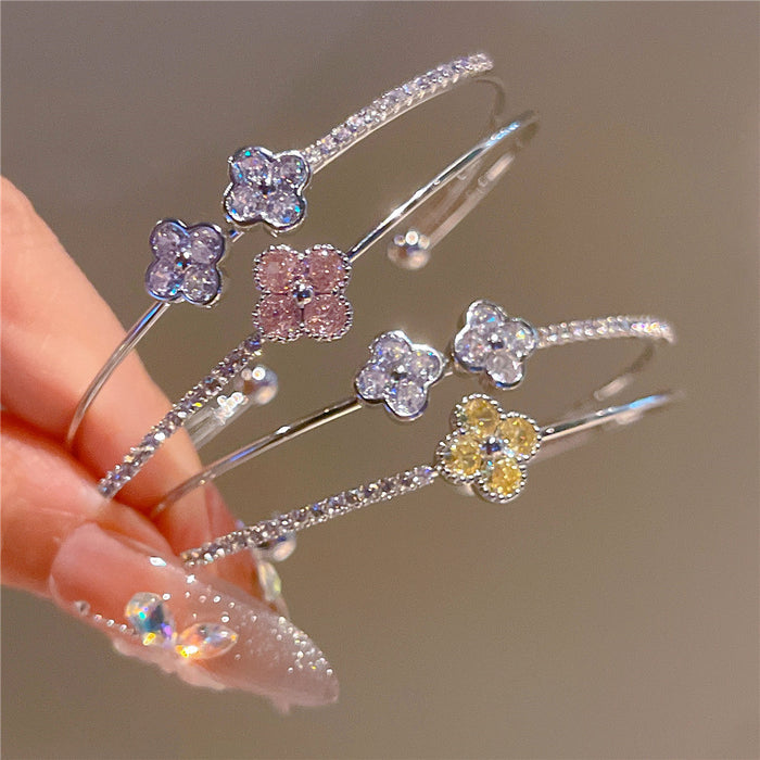 Wholesale Zircon Bear Double layered Open Bracelet, Light Luxury, Light Luxury, High Grade, Small and Versatile, Commuting Fashion Handpiece