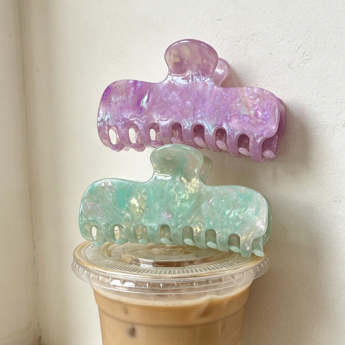 Wholesale Iridescent Pearl Shimmer Hair Claw Clip French Style PVC Hair Accessory for Everyday Wear Trendy Gift