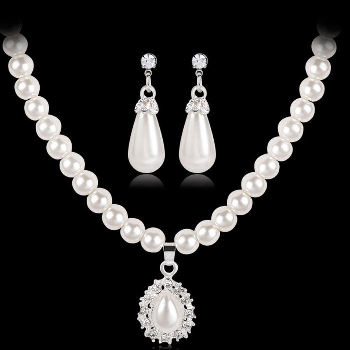 Wholesale Pearl necklace three piece set necklace light luxury niche high-end feeling bracelet jewelry accessories