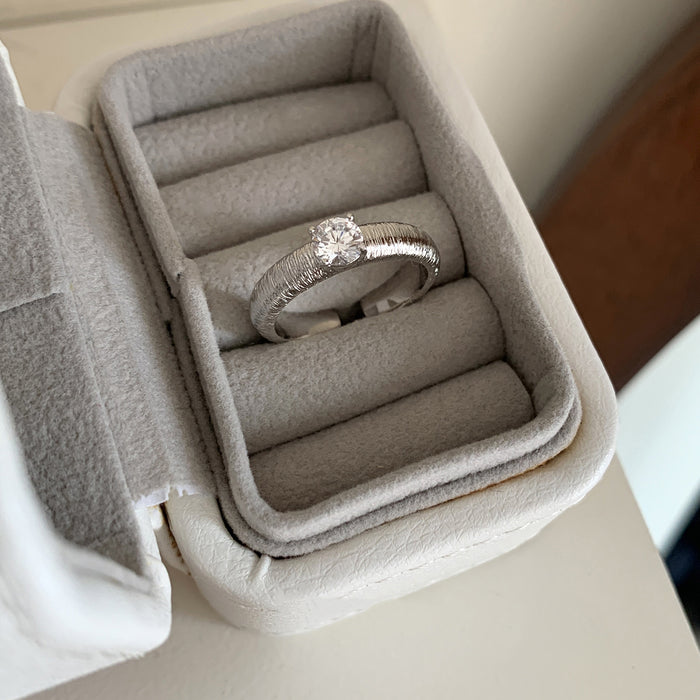 Wholesale Light luxury metal brushed diamond inlaid ring, niche and high-end open mouth ring