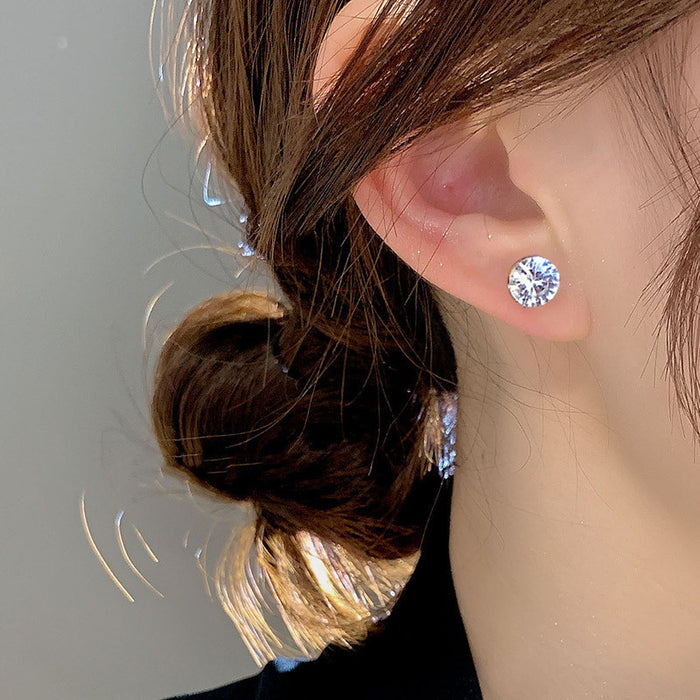 Wholesale No ear hole magnetic suction earring design, niche temperament, magnet zircon earring, ear bone clip