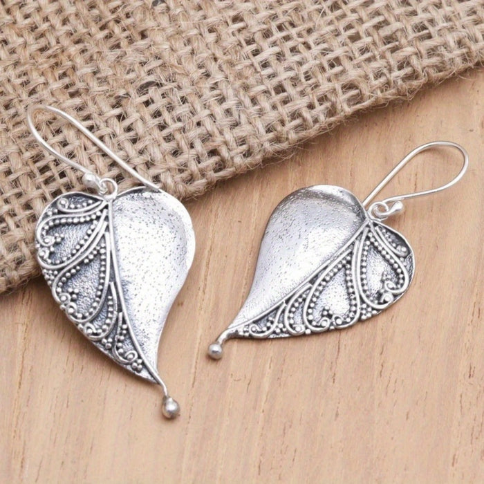 Wholesale Vintage heart-shaped alloy pendant earrings with versatile personality