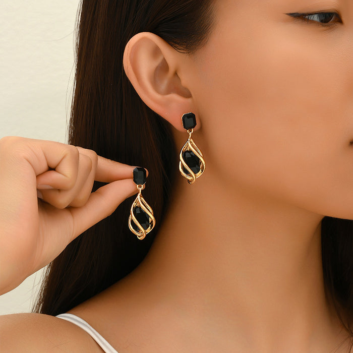 Wholesale Personalized design of jewelry, silver needle zircon earrings, versatile and diamond studded earrings