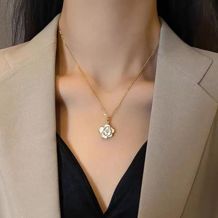 Wholesale Copper Camellia Necklace Women's New Bead Pendant Clavicle Chain