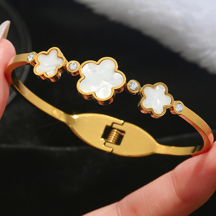 Wholesale Gold Bangle Set With Clover Rhinestone Design Chic Jewelry Accessory