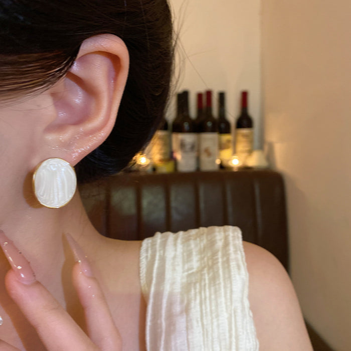 Wholesale Retro white oil dripping geometric earrings, fashionable and simple earrings, high-end and personalized versatile earrings