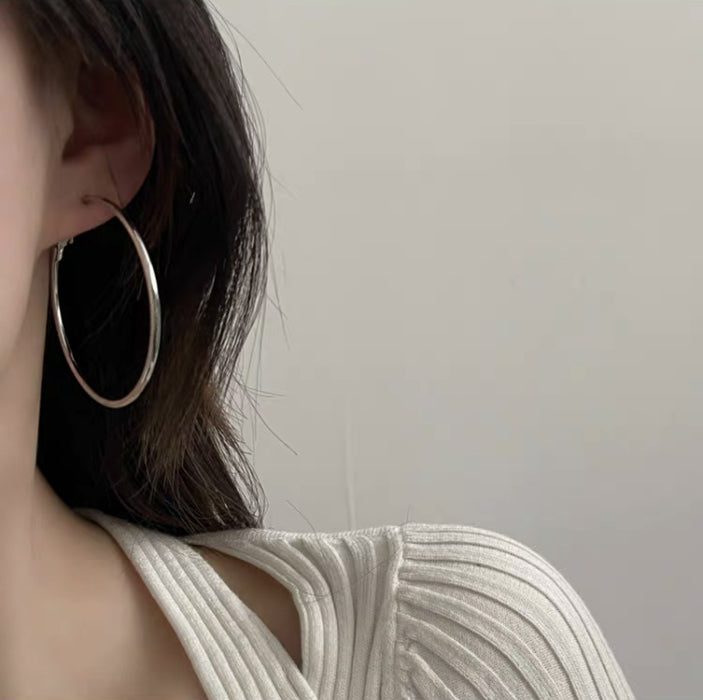 Wholesale Earrings without ear holes, ear clips with exaggerated large circles, stainless steel ear clips, fashionable, personalized and elegant earrings