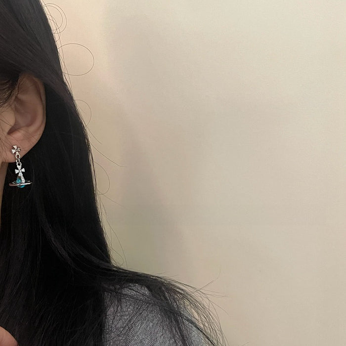 Wholesale Personalized transparent silver needle niche design earrings with a high-end feel