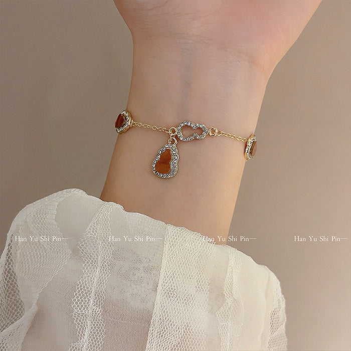 Wholesale Super Flash Pink Gourd Bracelet Women' s Gold Sense Exquisite White New Bracelet