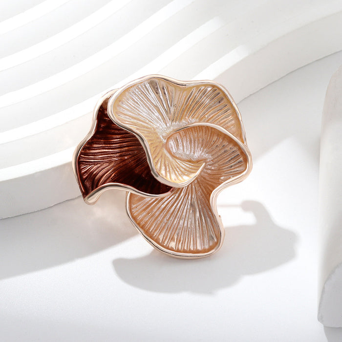 Wholesale Geometric Camellia Petal Coat Brooch
