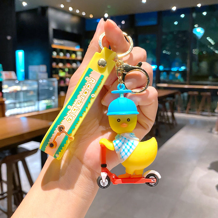 Wholesale Skateboard duck pendan couple car key chain