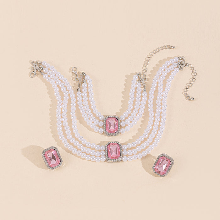 Wholesale Fashionable and exaggerated light luxury gemstone necklace jewelry combination, artistic and retro versatile pearl ring bracelet