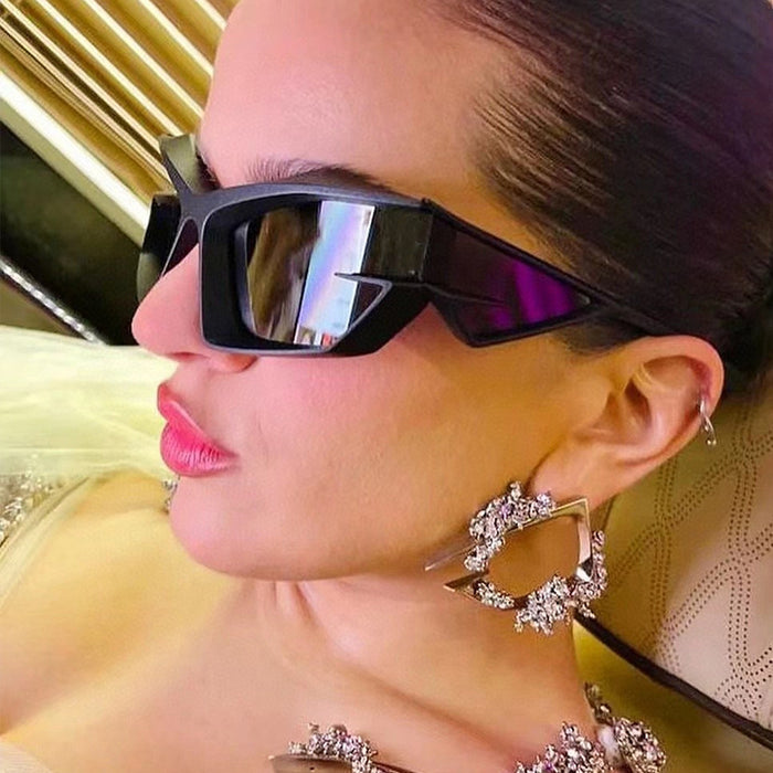 Wholesale Future technology oriented mecha sunglasses, new trendy and cool alien sunglasses