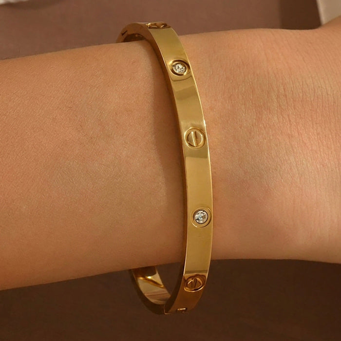 Wholesale Fashion Four Leaf Clover Titanium Steel Bracelet With Rhinestones Chic Jewelry Accessory