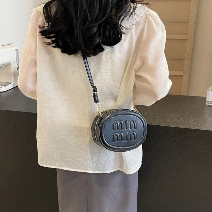 Wholesale Bowling bag, oil wax leather texture, shell bag, crossbody, single shoulder, versatile and fashionable small bag