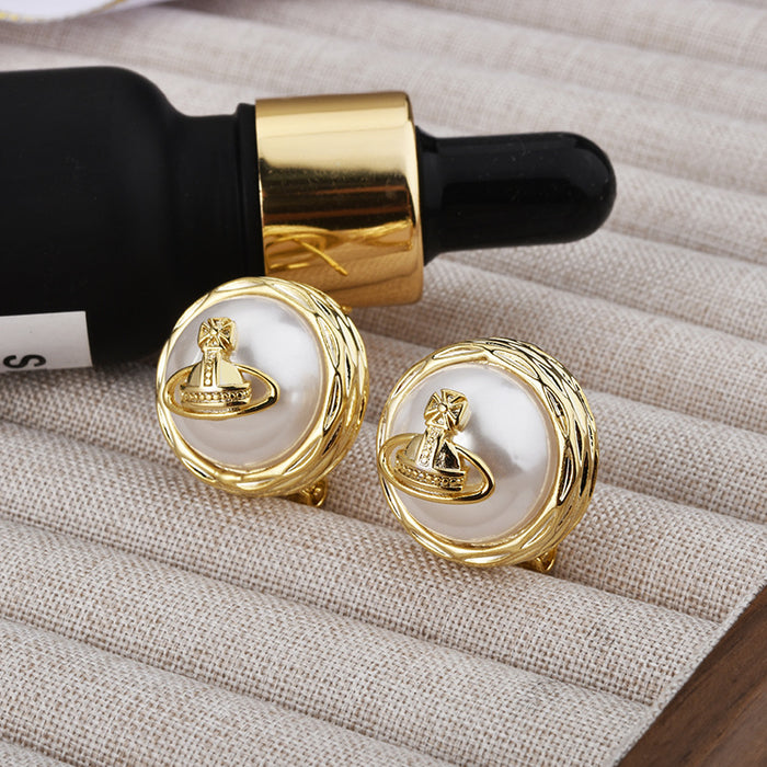 Wholesale Niche temperament versatile commuting pearl ear clip earrings retro exquisite high-end earrings