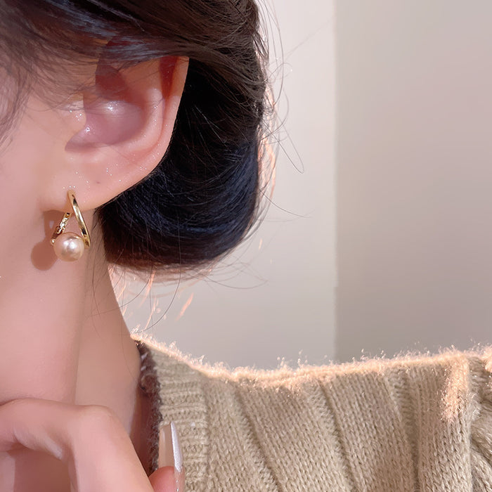 Wholesale Simple Champagne Pearl Ear Buckle Earring