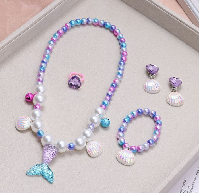 Wholesale Cartoon Princess Necklace