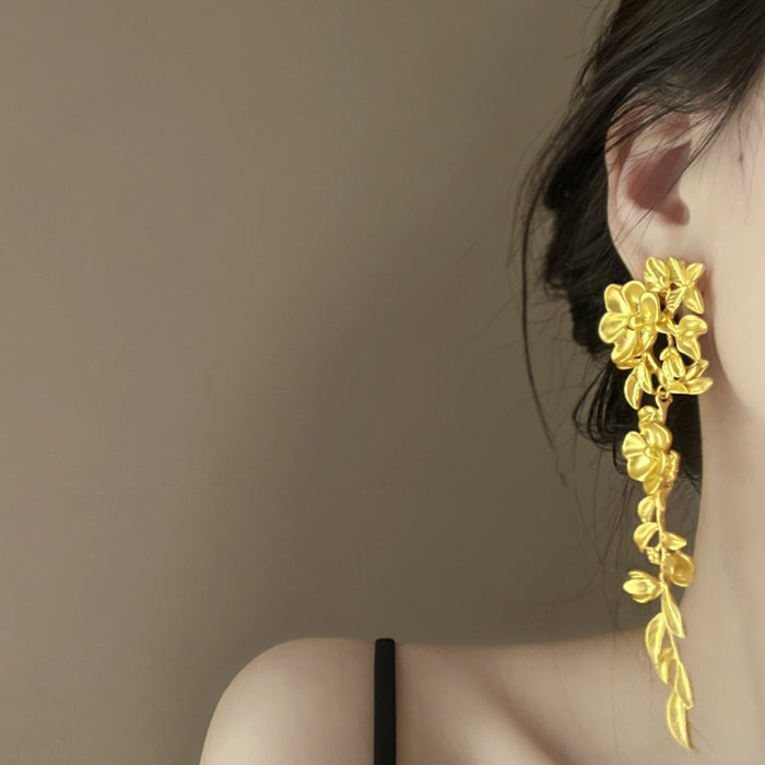 Wholesale Tassel ear clips with exaggerated retro luxury and temperament without ear holes