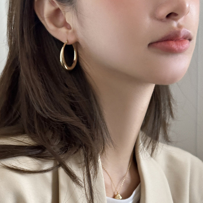 Wholesale Female niche design with plain earrings, high-end feel, and simple temperament with earrings