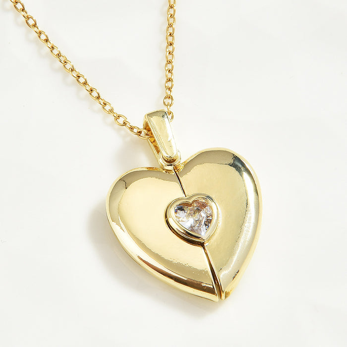 Wholesale Openable heart-shaped gemstone necklaces