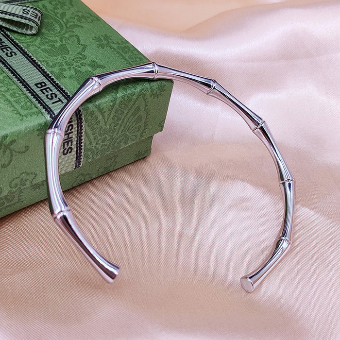 Wholesale Retro open mouth stainless steel bracelet with a niche high-end feel