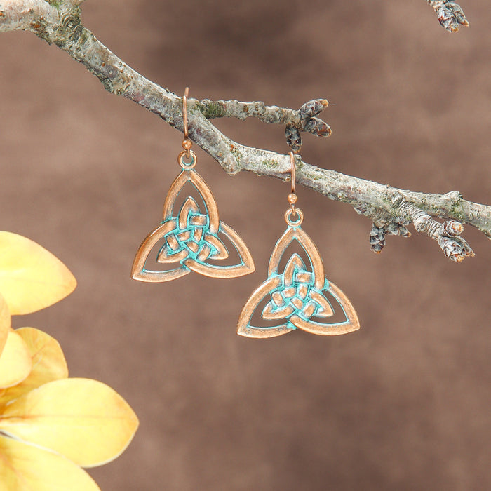 Wholesale Bohemian Geometric Irregular Leaf Metal Earrings Fashion Accessory MOQ≥2