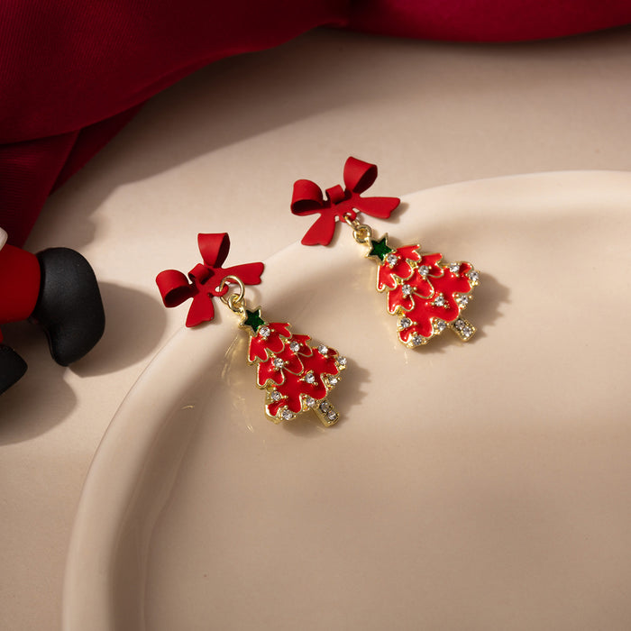 Wholesale Christmas Sweet and creative snowflake earrings