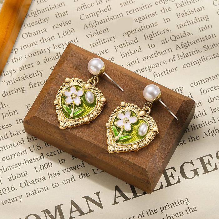 Wholesale Vintage Earrings, Silver Needle Earrings, Charm Flower Earrings