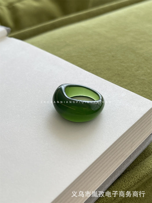 Wholesale Unique retro resin ring with a niche and cool style