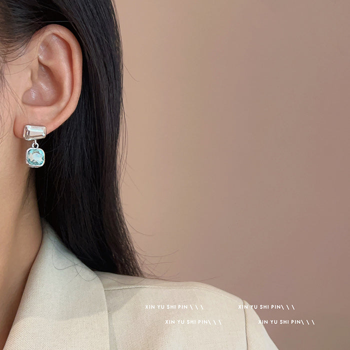Wholesale Square geometric imitation crystal earrings, niche, exquisite, light luxury, high-end, versatile earrings