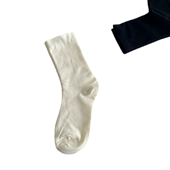 Wholesale Four Seasons Socks Academy Style Versatile Girl Sensation White Socks