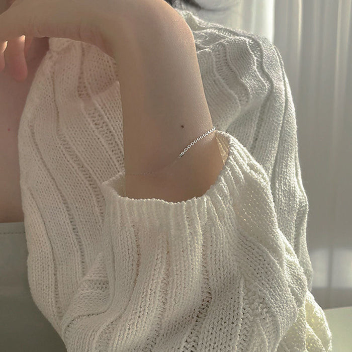 Wholesale Hollow out peach heart double heart-shaped bracelet, simple and niche style, lightweight and delicate heart-shaped bracelet