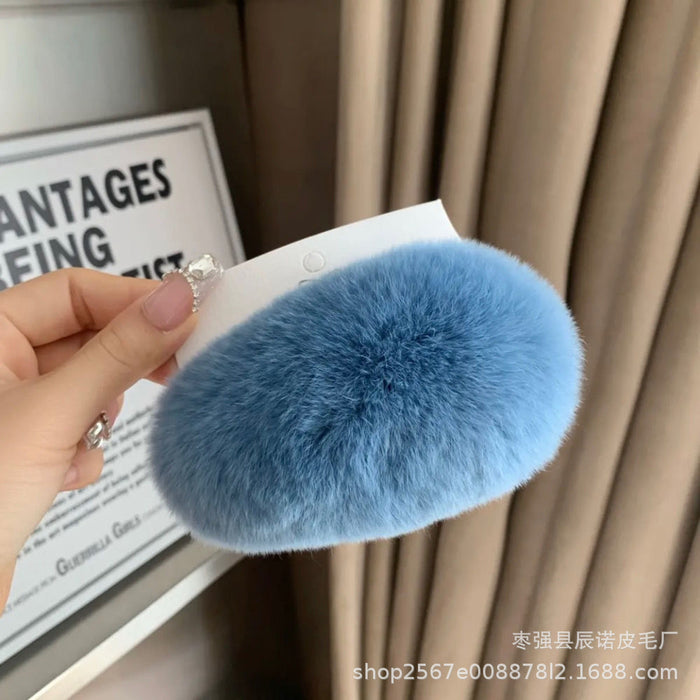 Wholesale Plush hair accessory with oversized cute fur clip