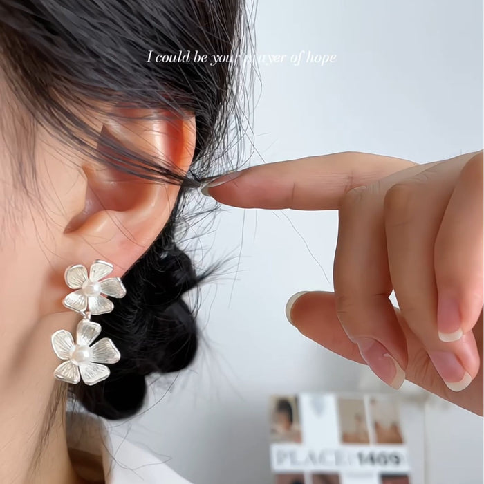 Wholesale Fashionable earrings, flower earrings, matte matte matte earrings, elegant temperament earrings