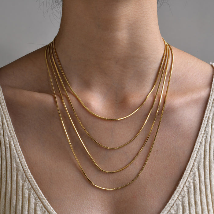 Wholesale Simple titanium steel gold versatile necklace with temperament collarbone chain