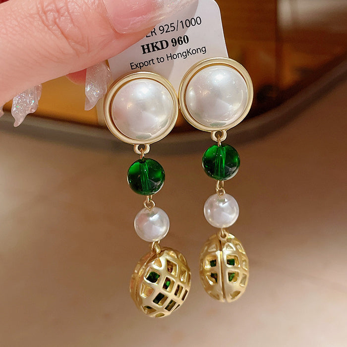 Wholesale Silver needle zircon round artificial pearl earrings high-end luxury retro earrings unique French design earrings