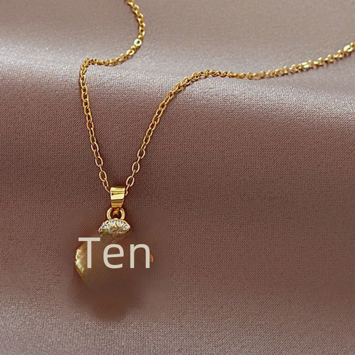 Wholesale Sweater chain, fashionable temperament necklace, light luxury, niche collarbone chain