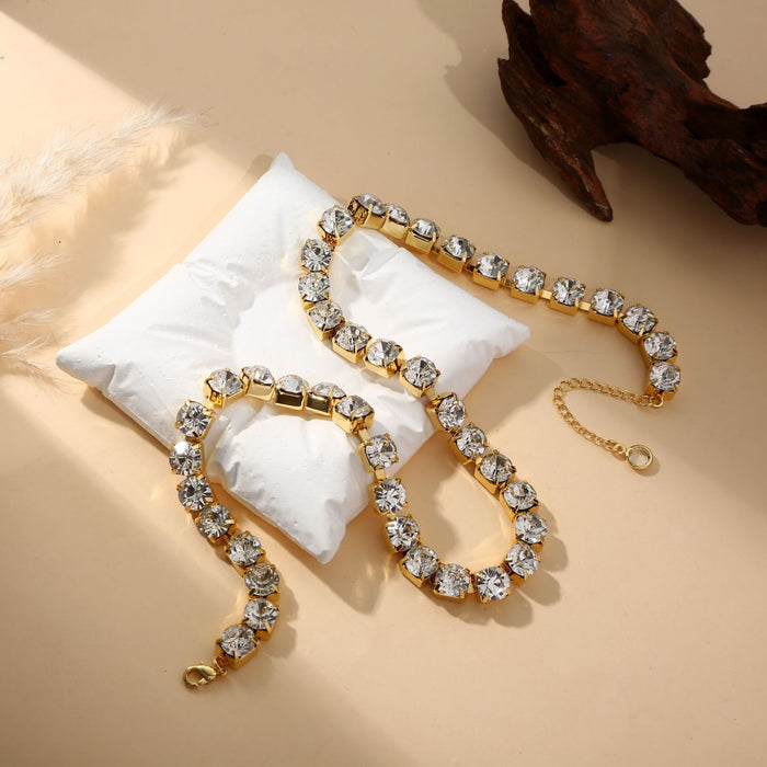 Wholesale Popular rhinestone claw chain versatile temperament bracelet copper plated real gold non fading accessory