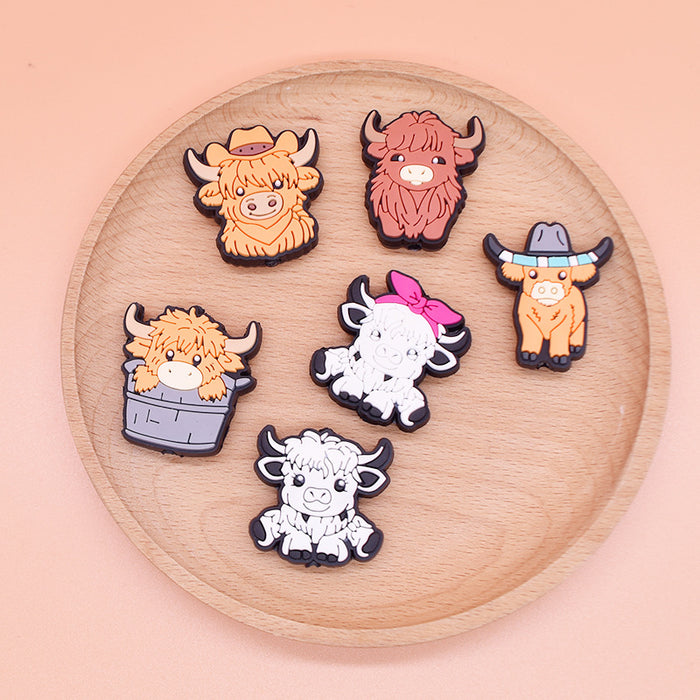 Wholesale Cute Cartoon Highland Cow Hole Beads DIY Ballpoint Pen Handmade Beaded Mobile Phone Chain Focus Bead Accessories
