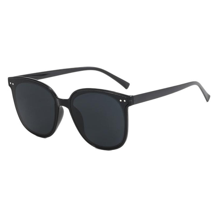 Wholesale Sunglasses for women and men, driving, cycling, traveling, taking photos, personalized UV resistant sunglasses