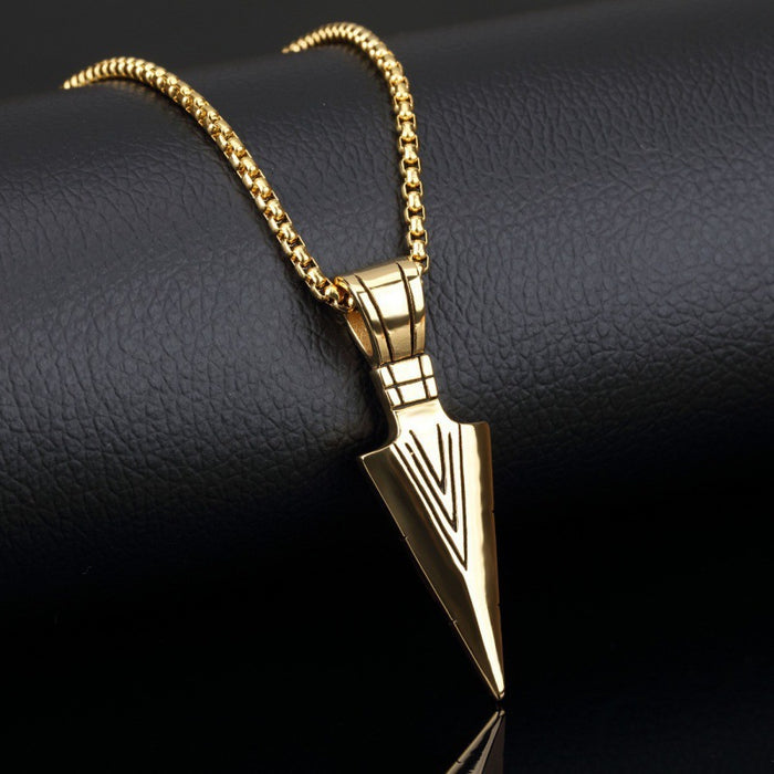Wholesale Personalized triangular spearhead pendant, street fashion titanium steel necklace, sweater chain