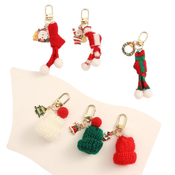 Wholesale Keychain handmade pendant accessories knitted hat keychain Christmas tree snowman Christmas small gift