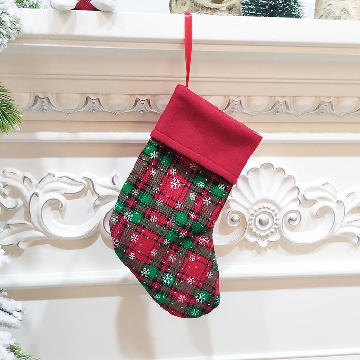 Wholesale Christmas decoration snowflake plaid fabric Christmas small socks home decoration Christmas gift socks